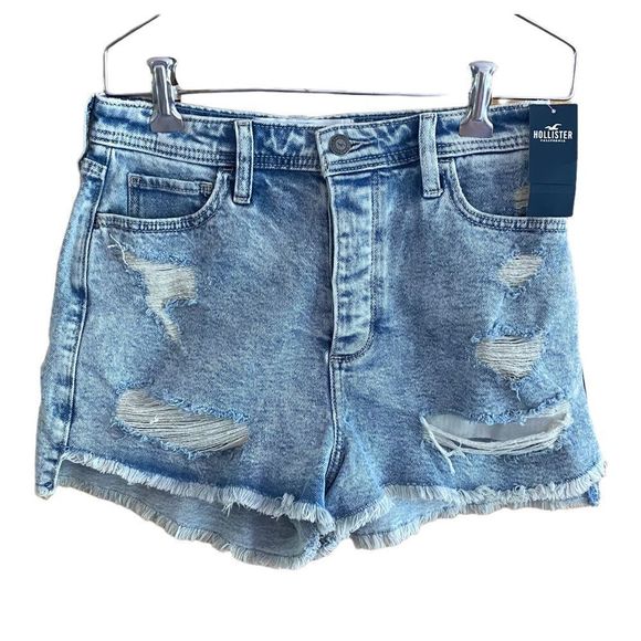 Hollister • Curvy Ultra High Rise Mom Shorts in Distressed Acid Wash - Picture 1 of 14